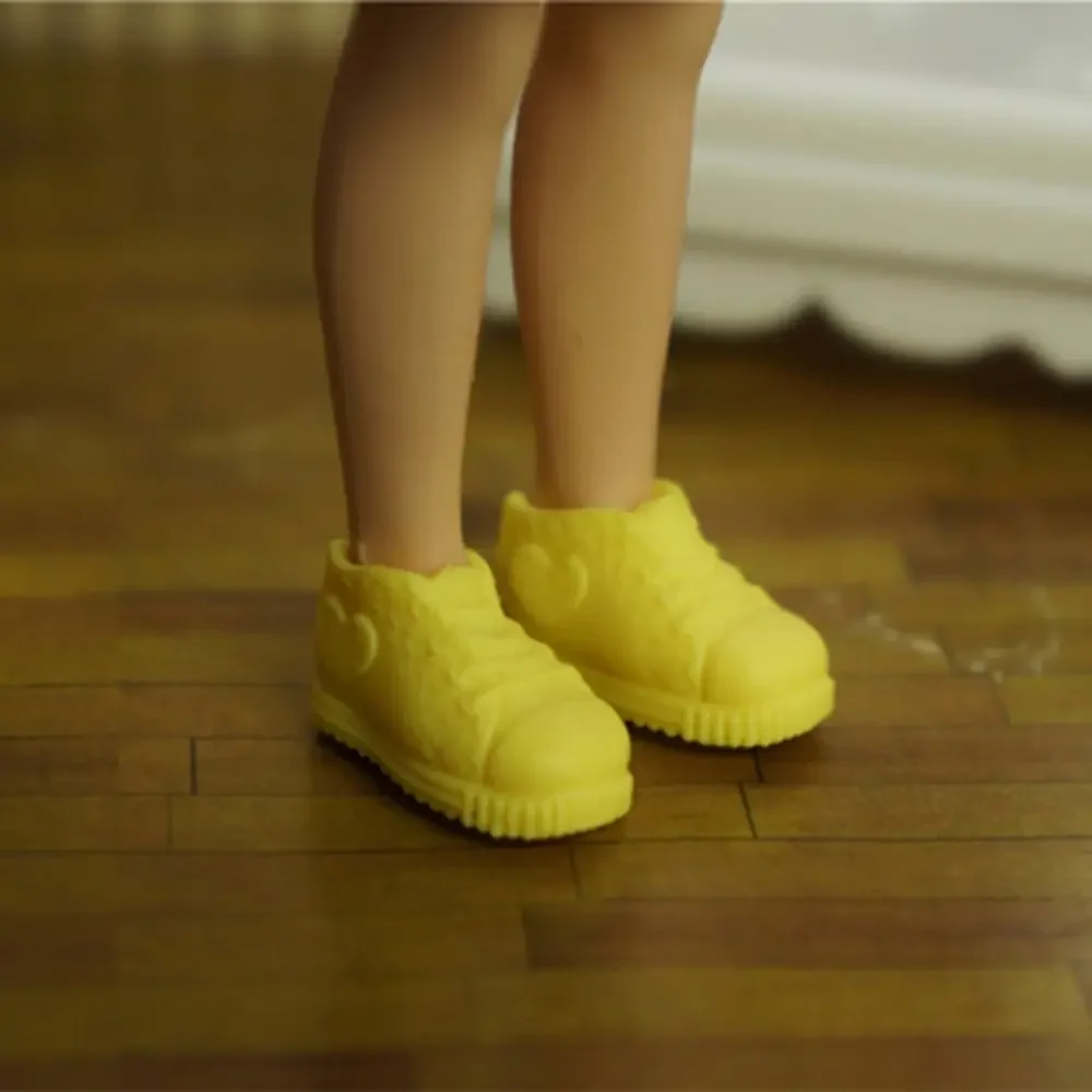 Zapatos de muñeca de tacón alto de plástico coloridos - imagen 2