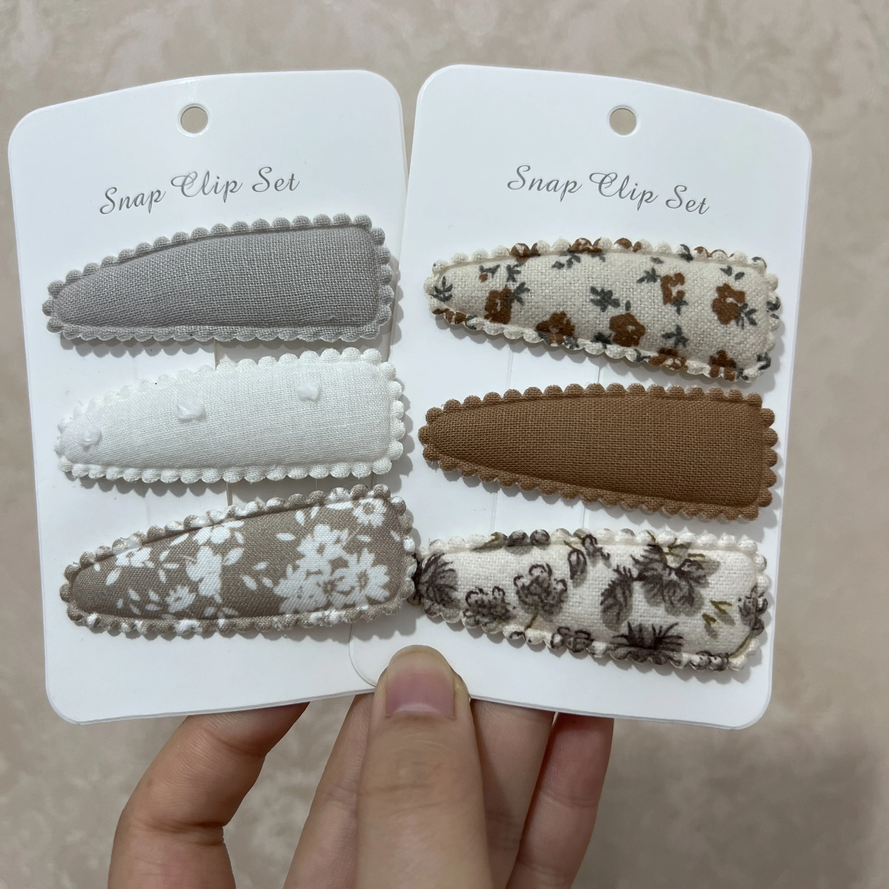 Horquillas de encaje con lazo floral para niña - imagen 2
