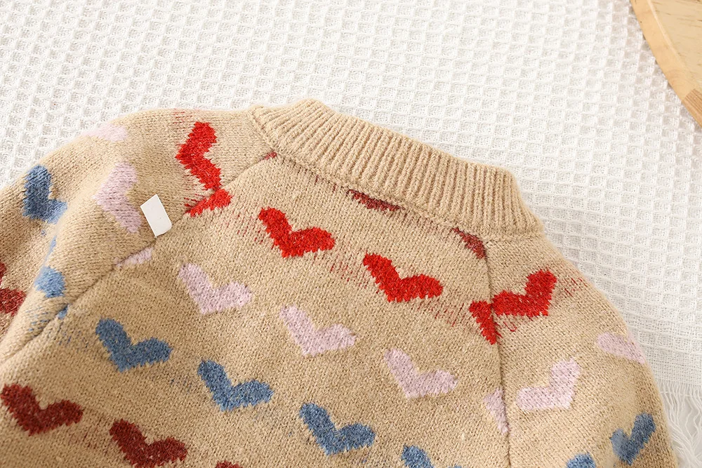 Conjunto de niña cárdigan de punto con corazón y falda baile - imagen 3