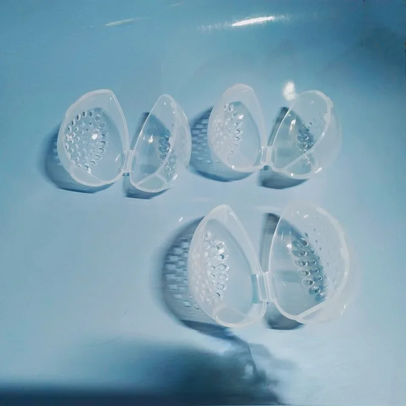 Organizador de plástico para esponjas de maquillaje portátil en huevo - imagen 4
