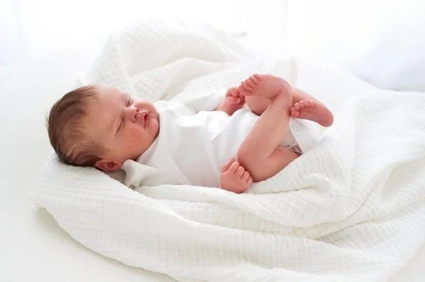 Muñeca reborn recién nacida Quinbee NPK, realista hecha a mano 3D - imagen 2