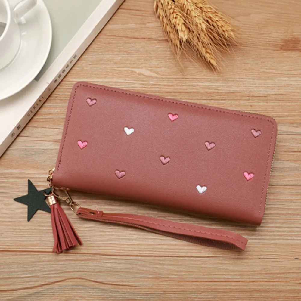 Cartera larga de cuero sintético con corazón, plegable y amplia - imagen 2