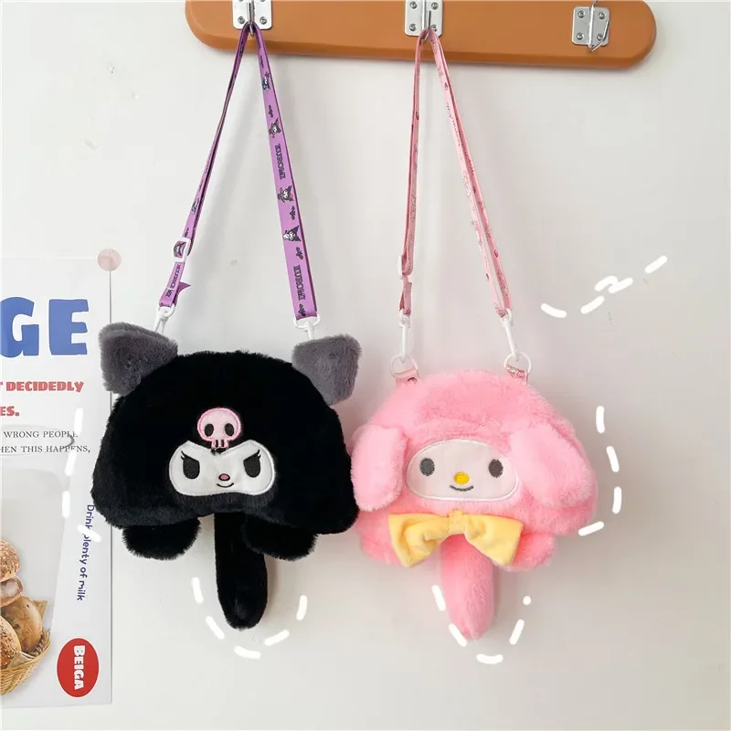 Mochila de peluche Kuromi Sanrio con estilo anime kawaii - imagen 2