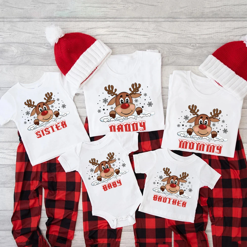 Conjunto navideño familiar con estampado de ciervos a juego - imagen 5