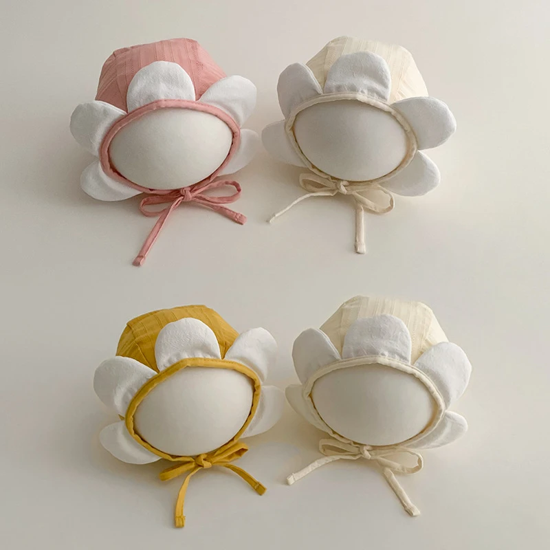 Gorro antiviento protector solar para bebé – Modelo floral verano