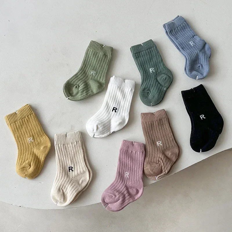 Combinaciones de outfit con calcetines