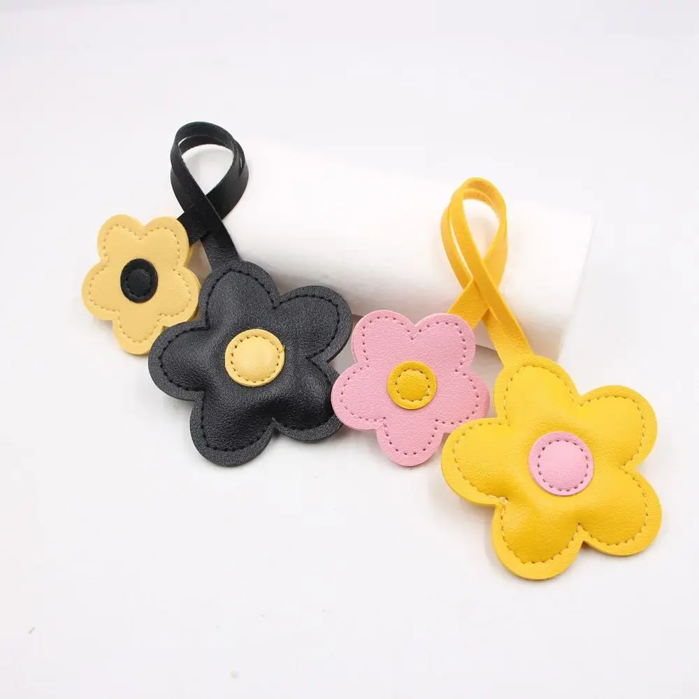 Llavero de cuero PU con girasol y flor de cinco pétalos - imagen 3