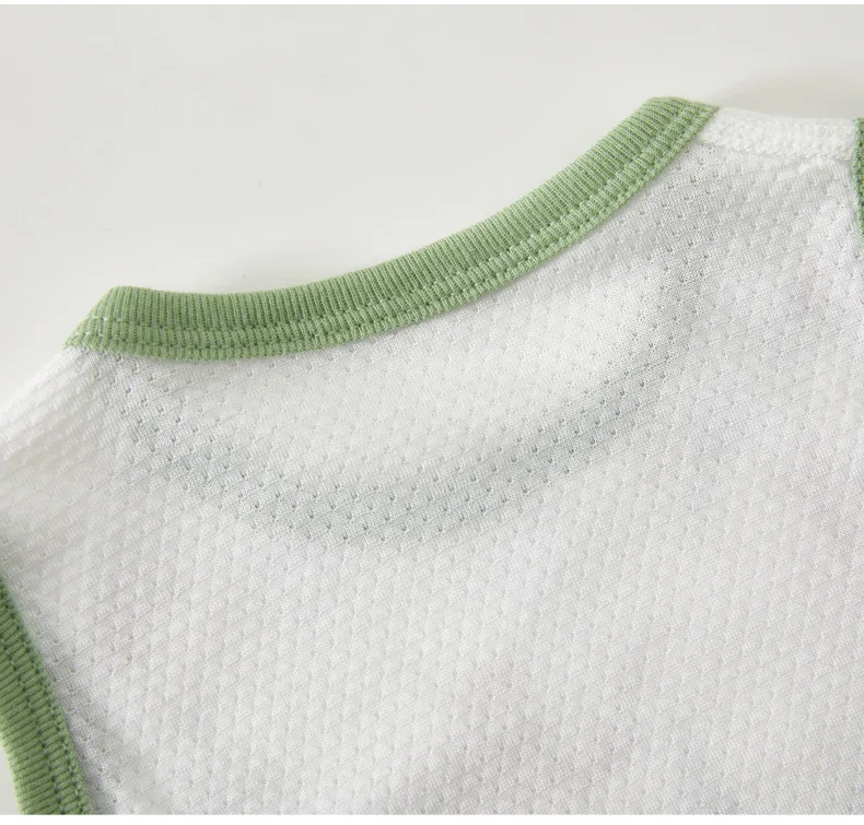 Mono infantil con estilo tendencia y ventilación