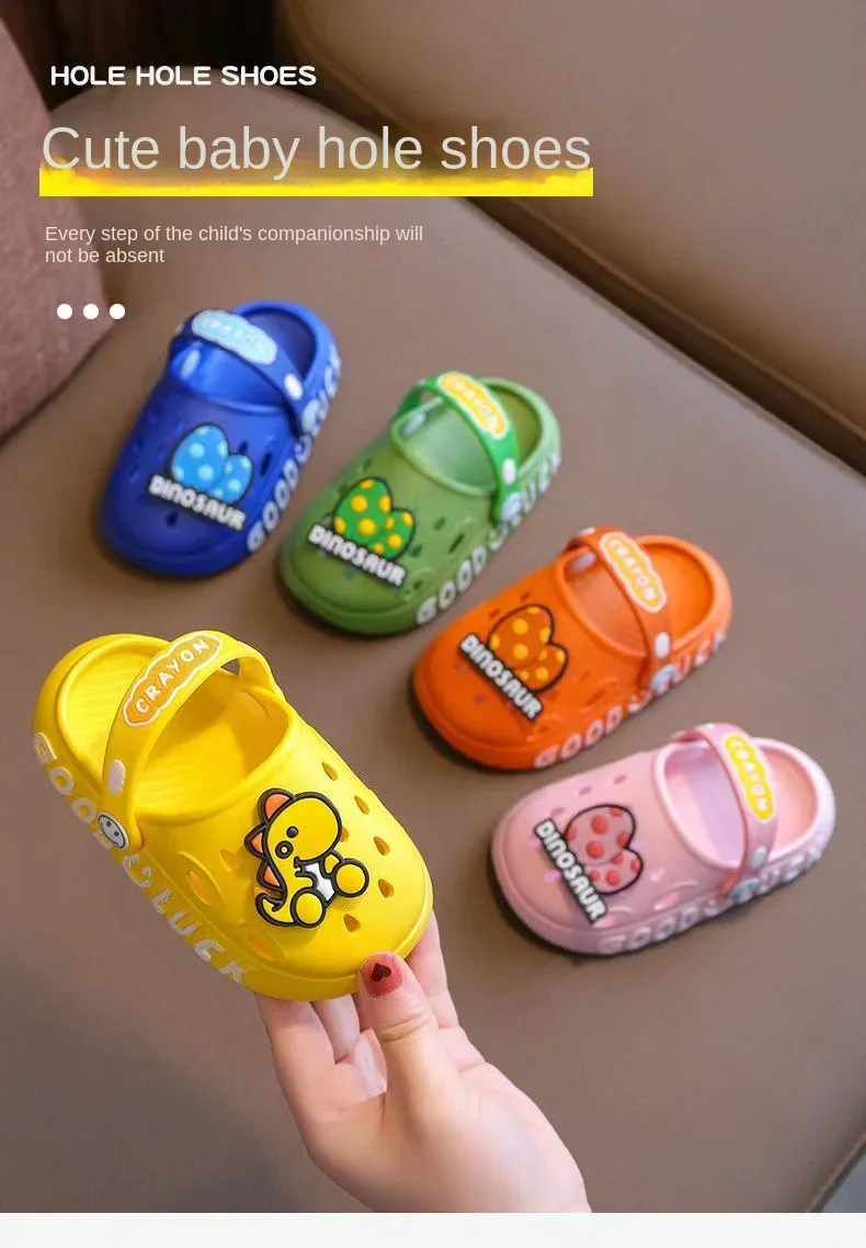 Sandalias de verano infantiles de estilo cartoon