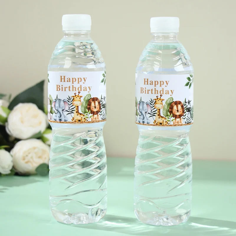 Jirafa y entorno de selva en pegatinas decorativas