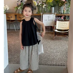 Conjunto infantil de verano para niña con chaleco y pantalón