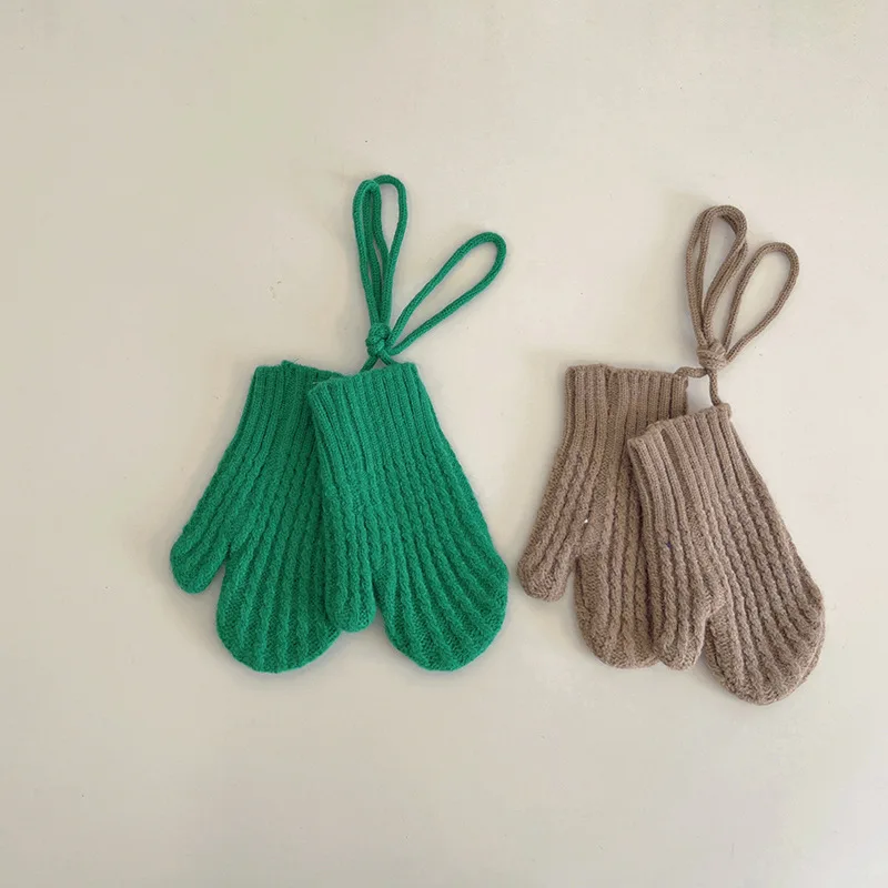 Manoplas de lana para niños con correa tejida en color liso y suaves - imagen 4