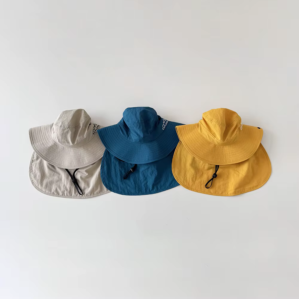 Sombrero de pescador infantil con ala ancha en colores sólidos