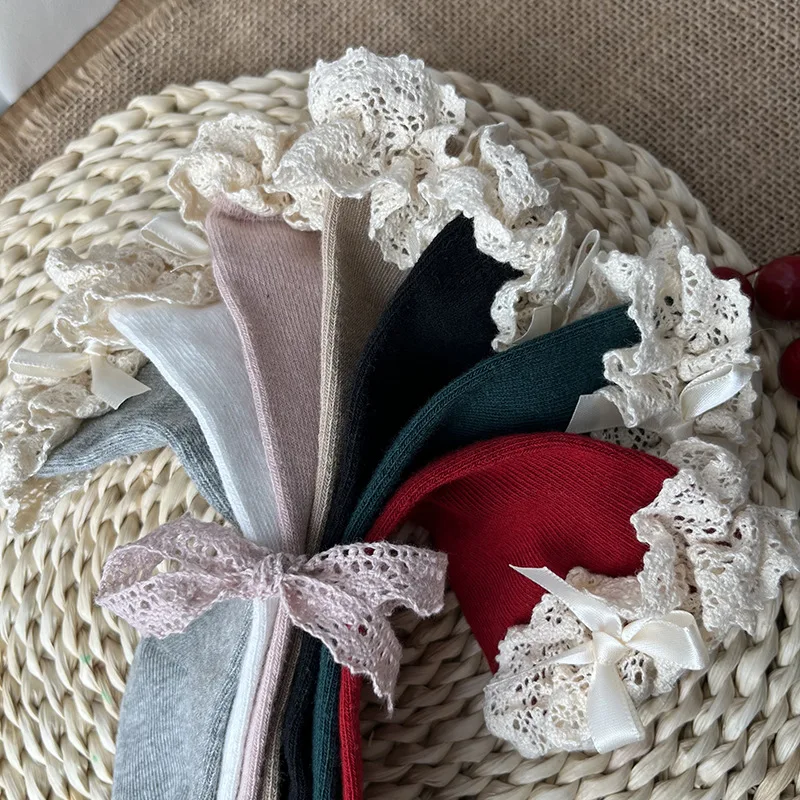 Calcetin blanco de algodón con volantes para niña – Invierno y otoño
