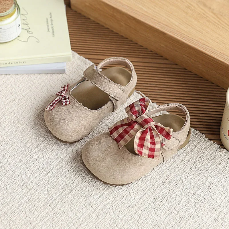 Sandalias cerradas de verano para niña – Lazo a cuadros nude - imagen 4