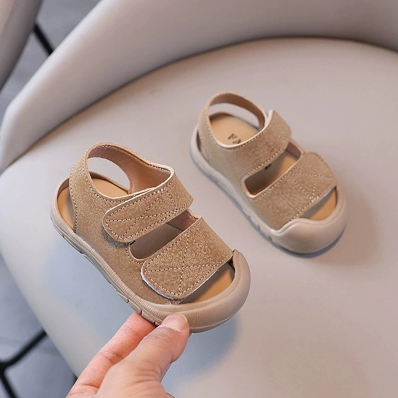Sandalias de verano con suela suave y color liso para niños - imagen 2