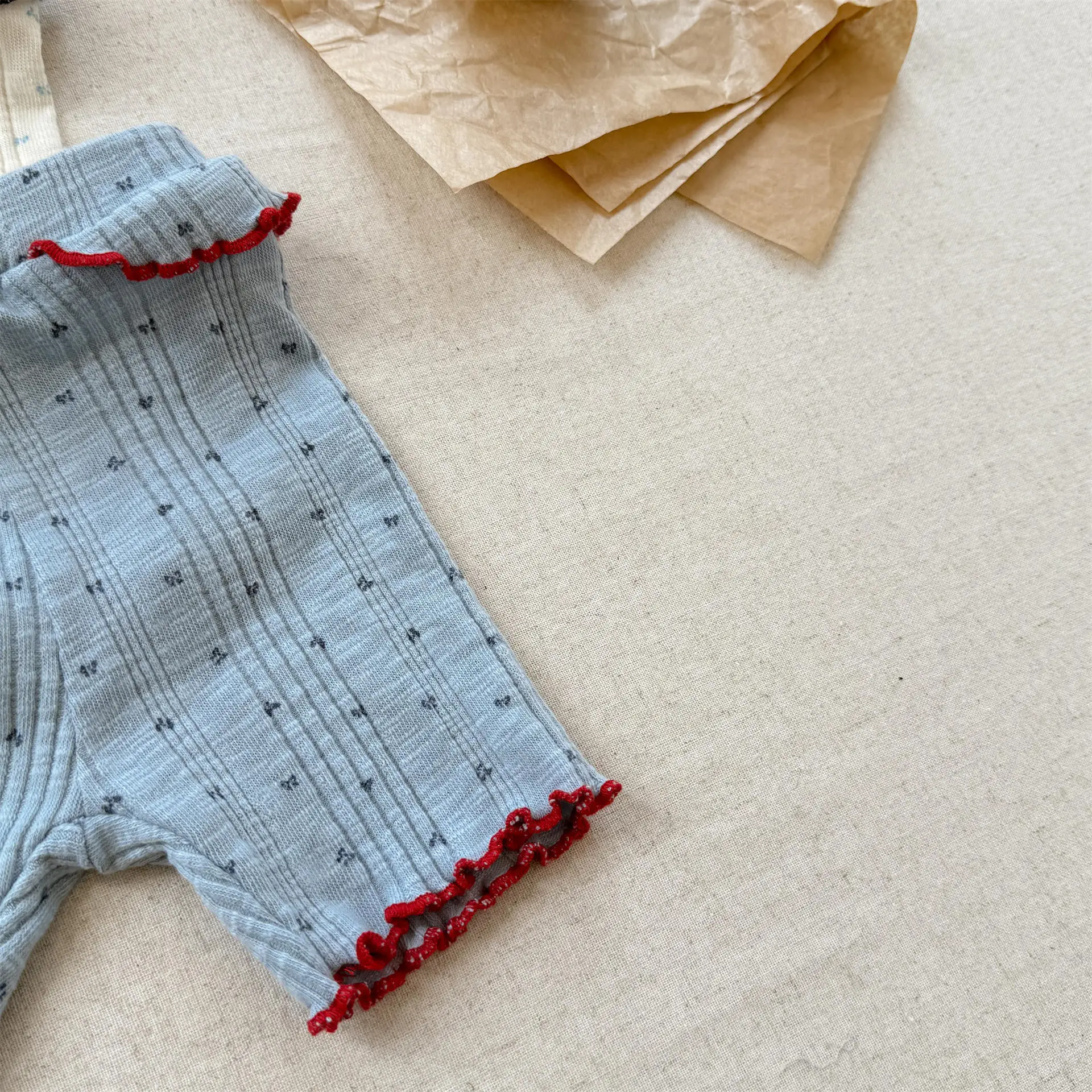 Leggings cortos de verano para niños con encaje floral transpirable - imagen 3