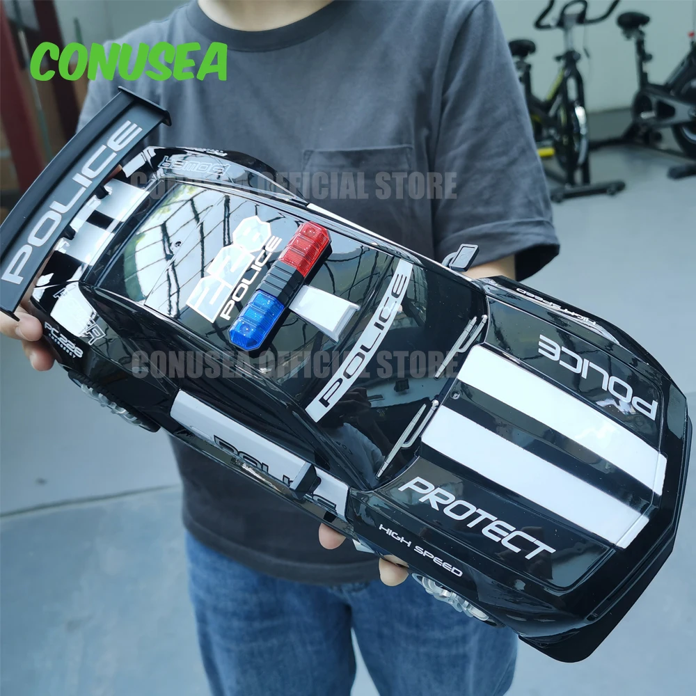 Coche RC de policía teledirigido con luces – Escala 1:12