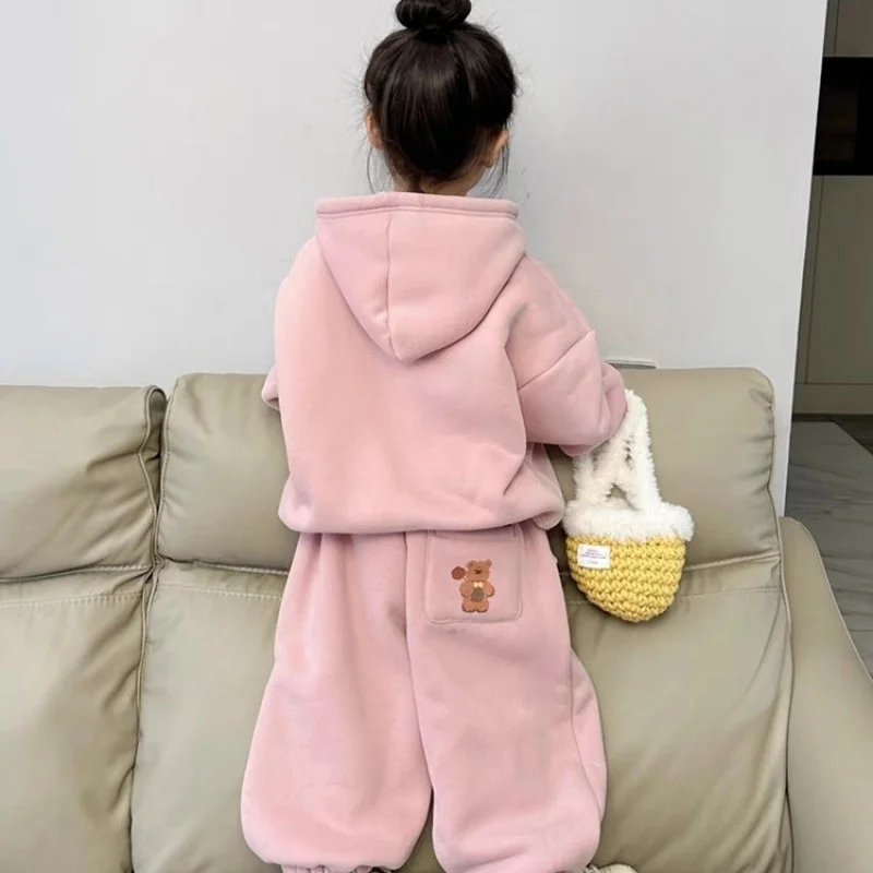Conjunto de niña de terciopelo con capucha y pantalón invierno - imagen 2