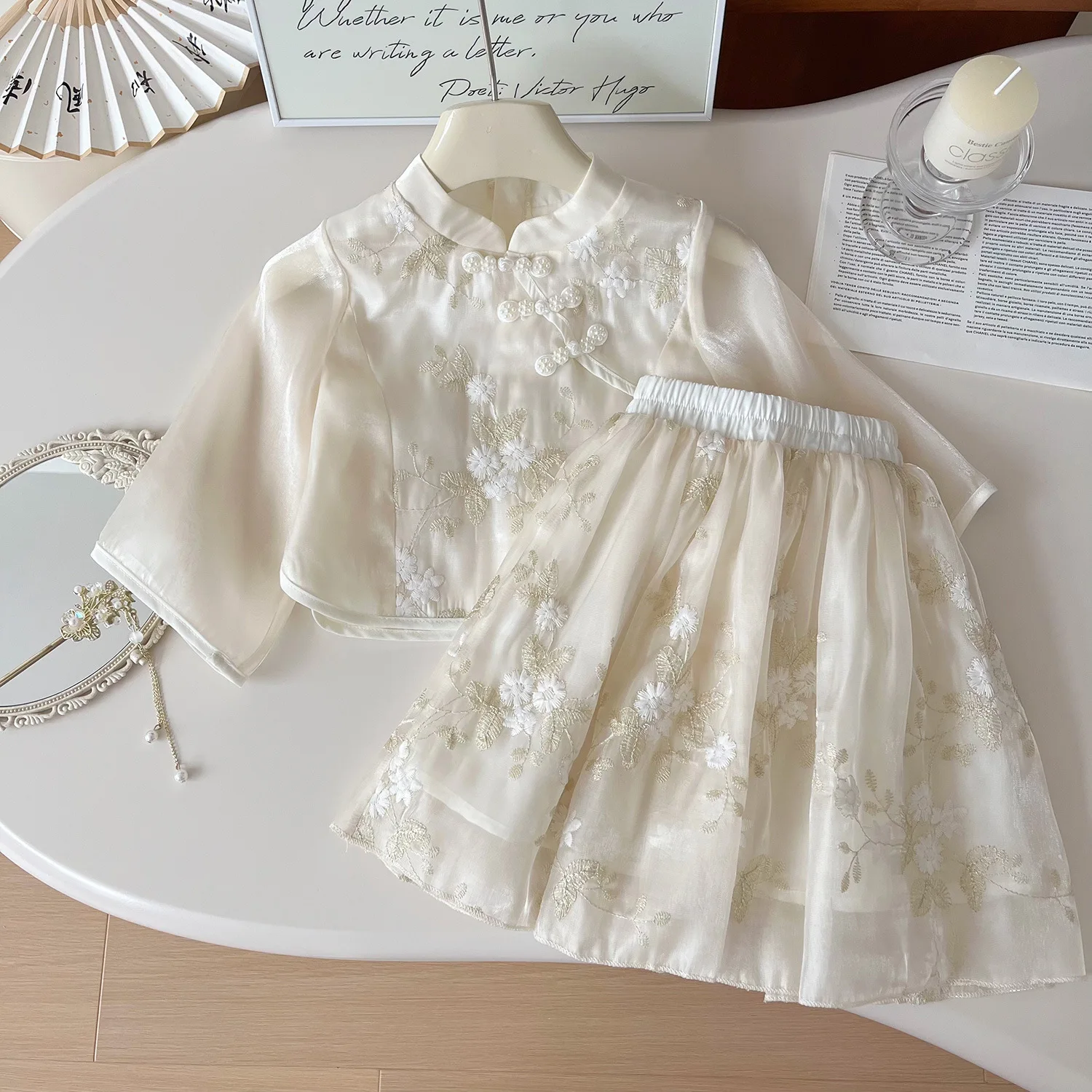 Variación de look y caída de la falda