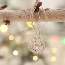 Calendario de Adviento de madera con colgantes para niños