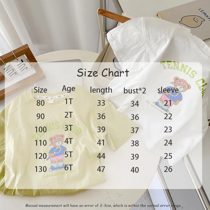 Camiseta infantil con estampado de oso y alfabeto