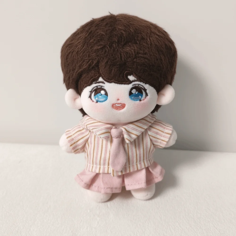 Muñeca mini con el conjunto de vestir