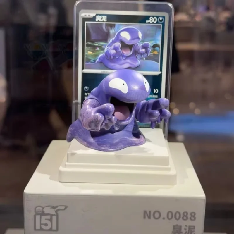 Set de cartas coleccionables Pokémon con figura sorpresa - imagen 4