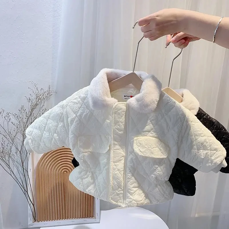 Detalle cuello muñeca