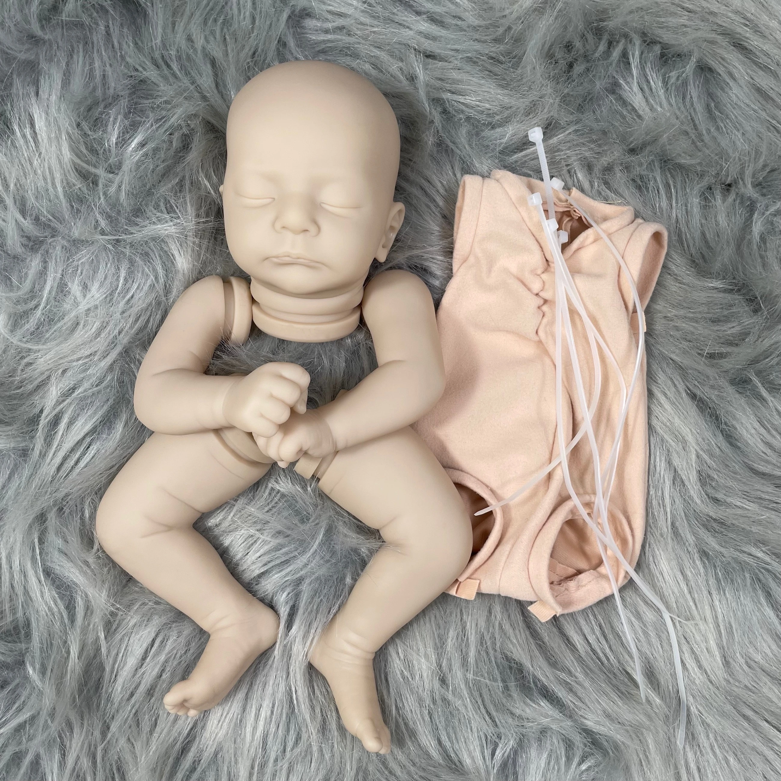 MRB kit muñeca reborn de vinilo para pintar con cuerpo textil - imagen 5