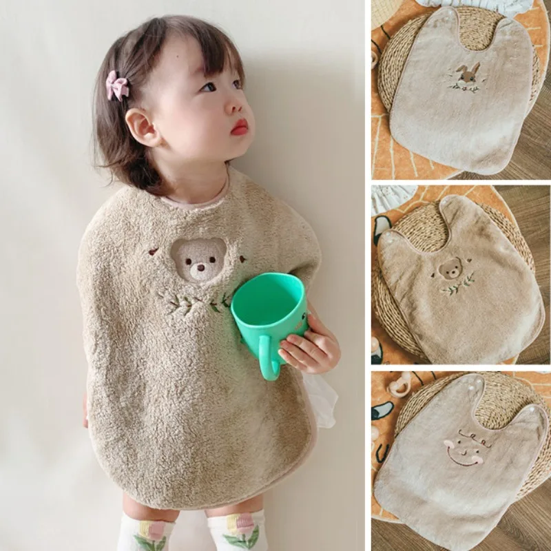 Baberos impermeables de felpa con dibujos de oso para bebés - imagen 4