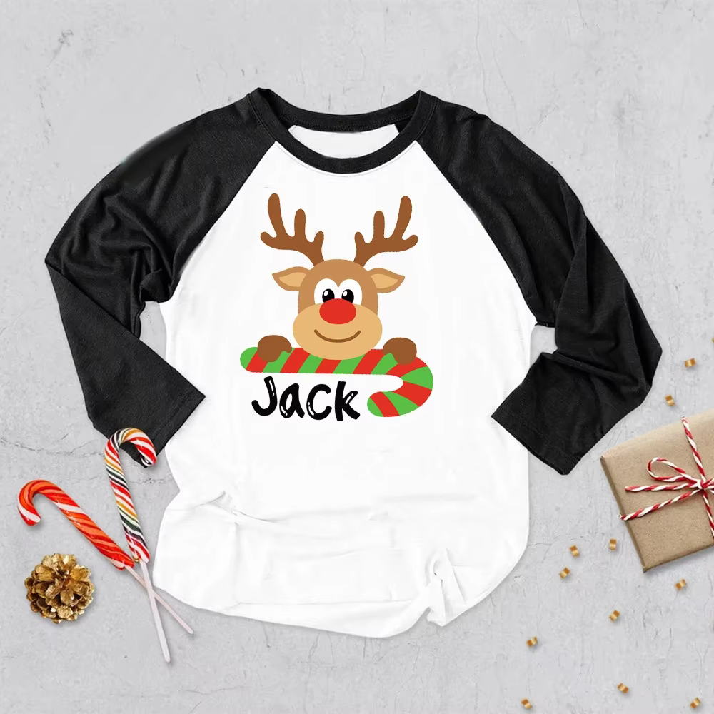 Camiseta navideña Raglán con nombre para niño - imagen 3