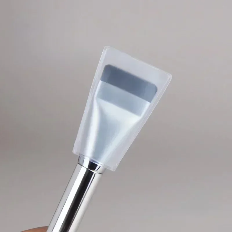 Brocha de maquillaje plana para difuminar base y contorno