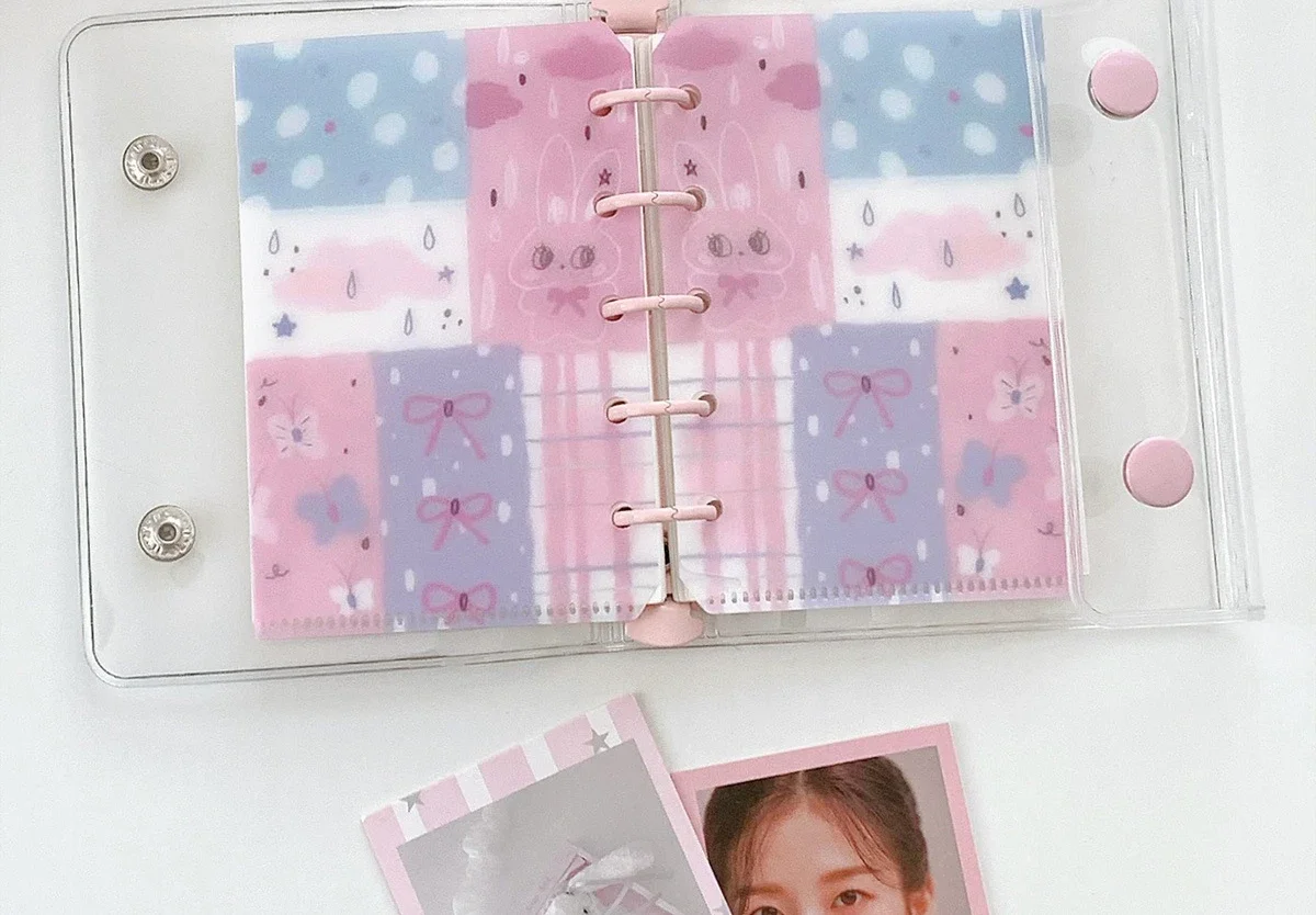 Cuaderno rosa con corazón, estilo mini