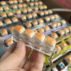 Llavero infantil con diseño de pan caramelo pop