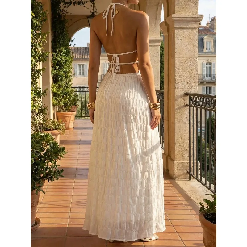 Vestido de embarazo blanco maxi texturizado con cuello halter - imagen 3
