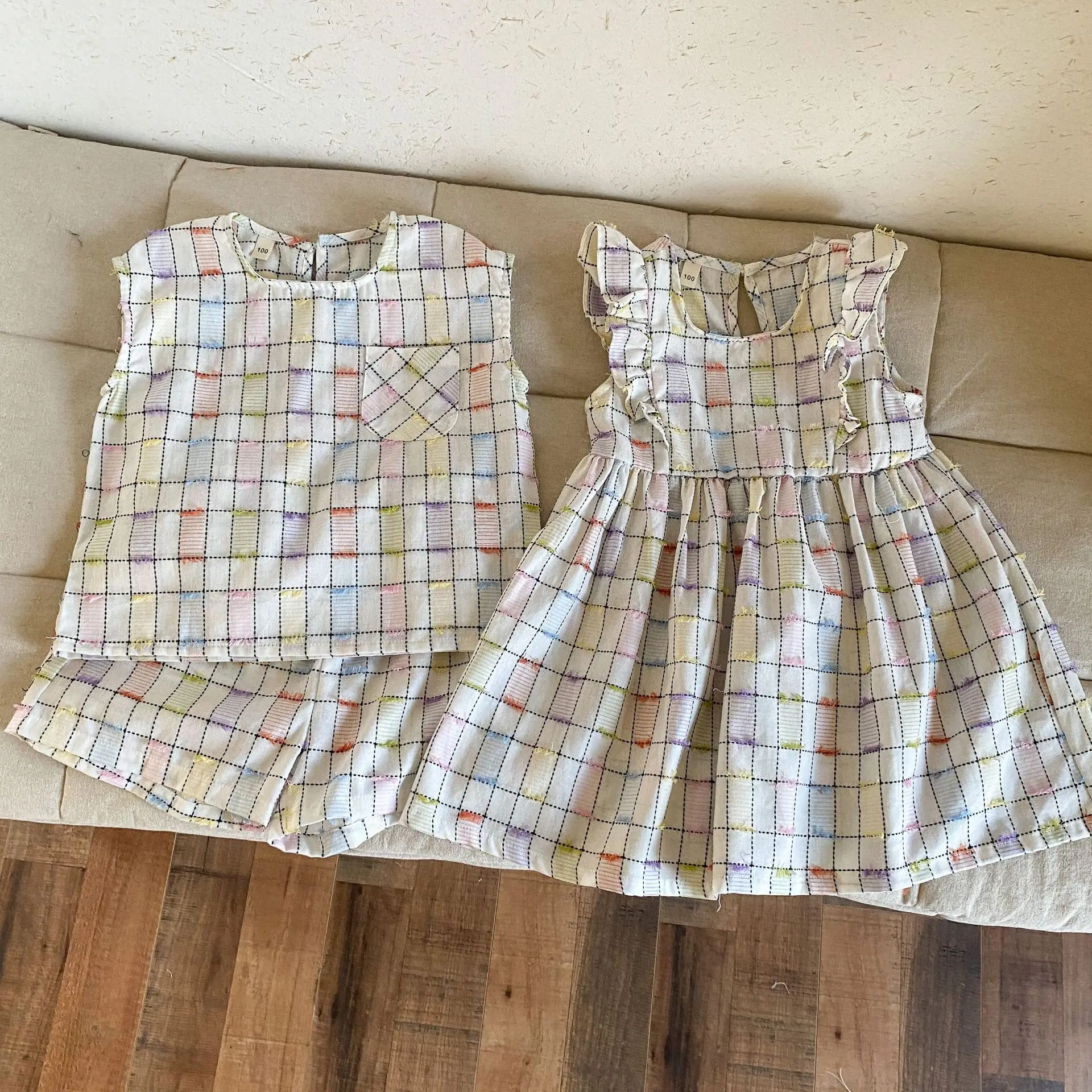 Detalle del look de verano