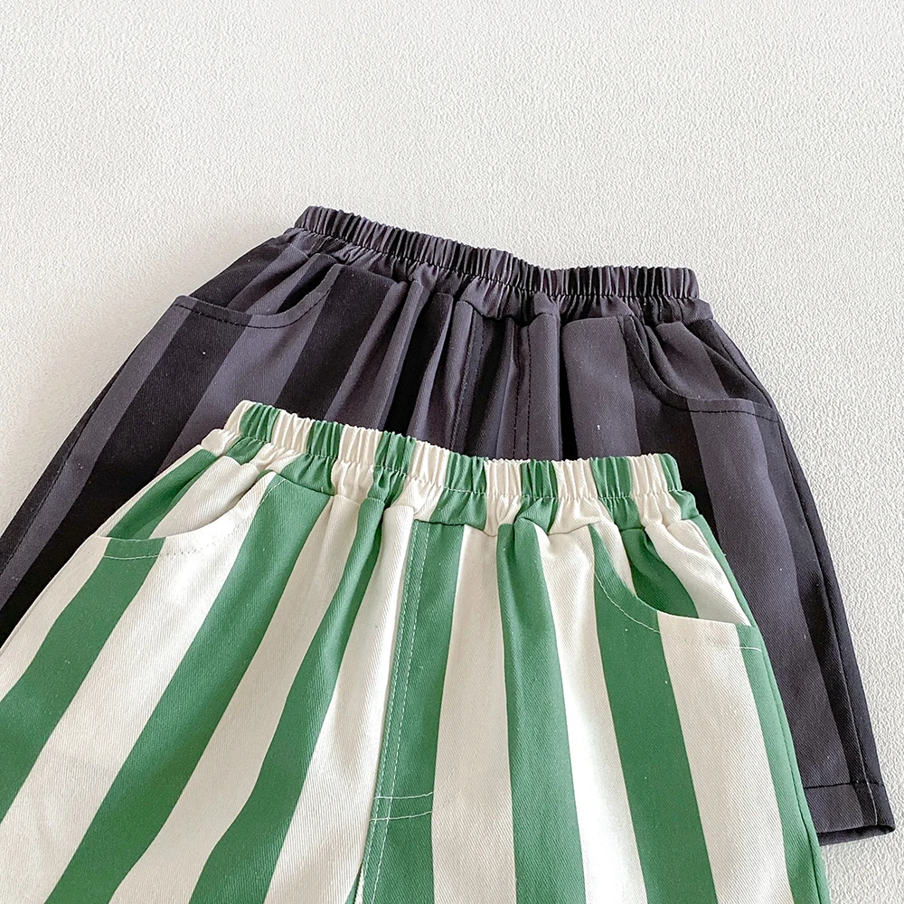 Pantalones cortos de rayas transpirables en algodón con bolsillos - imagen 5