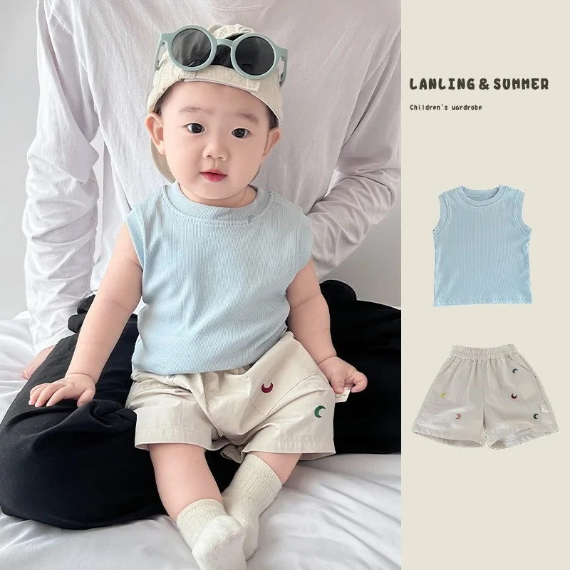 Conjunto de bebé sin mangas transpirable con pantalón corto