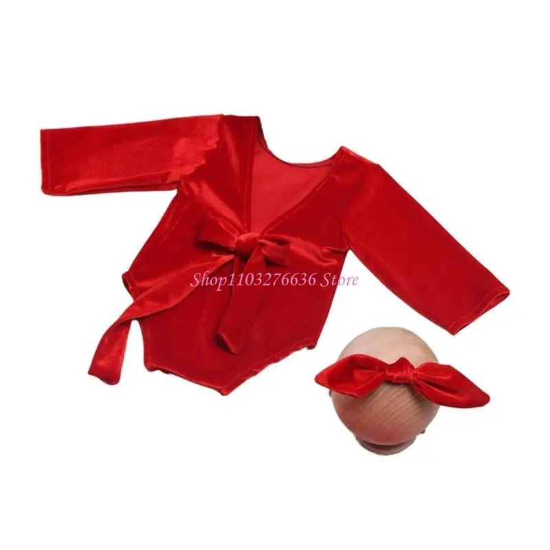 Niña con conjunto navideño