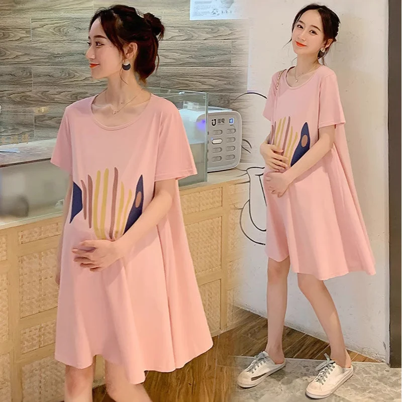 Vestido de maternidad de manga corta con estampado de peces suelto - imagen 3