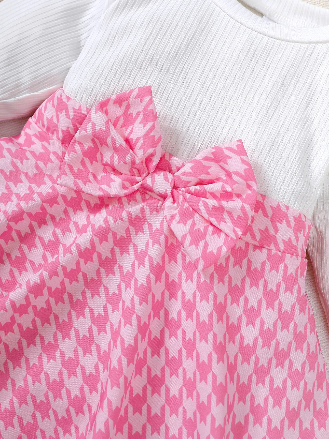 Diadema rosa con lazo a juego