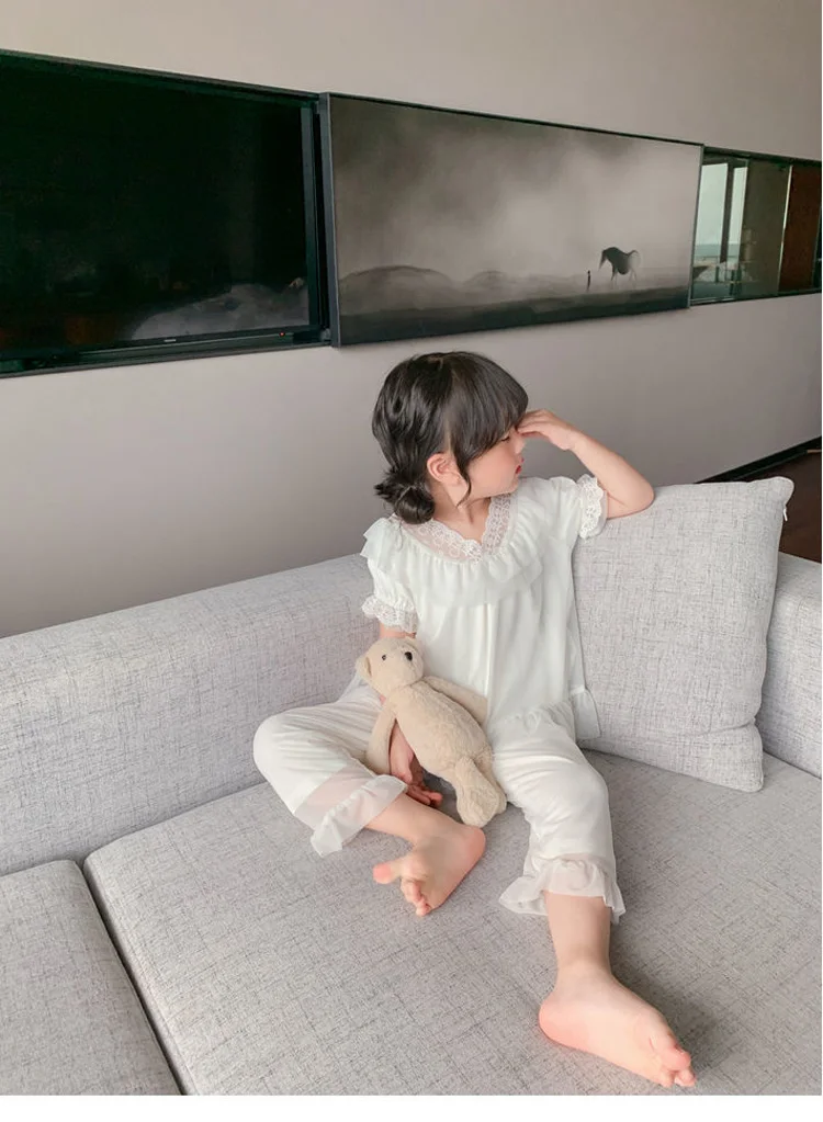 Vista conjunto pijamas infantil