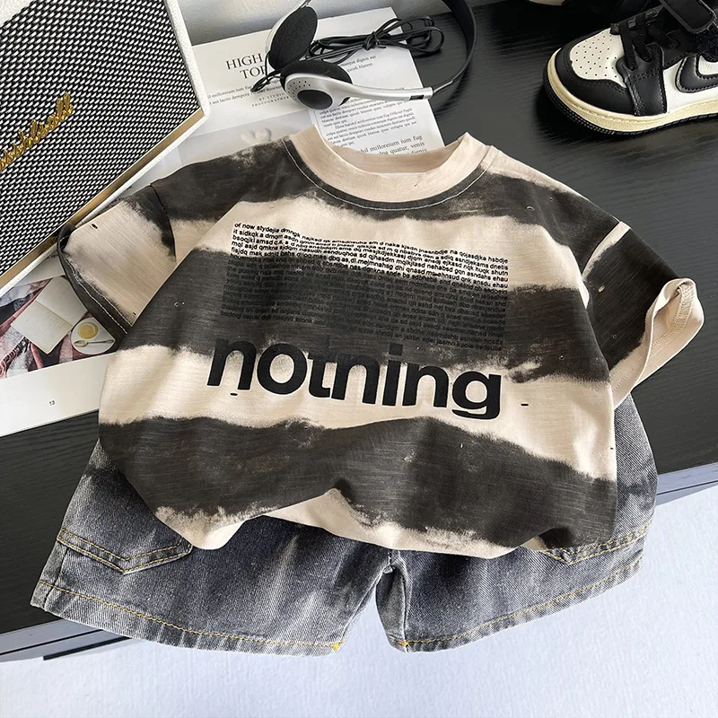 Conjunto de verano para bebés: camiseta y pantalón corto a rayas - imagen 2