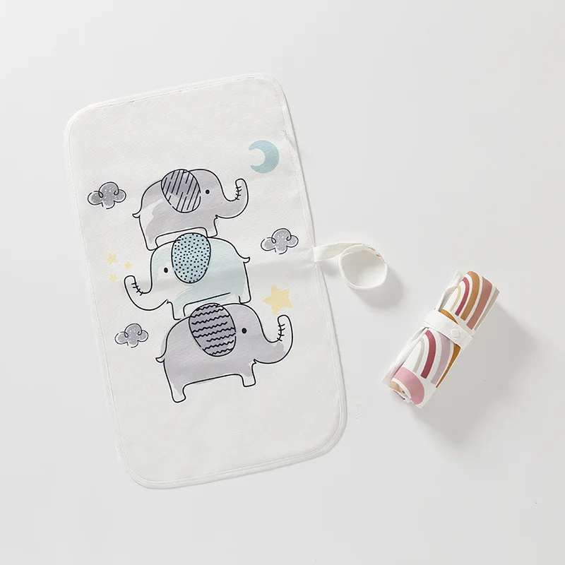 Cambiador de bebé impermeable con dibujos animados – Lavable a máquina - imagen 5