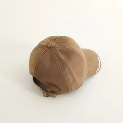 Gorra de béisbol con lazo bordado y protección solar para niños