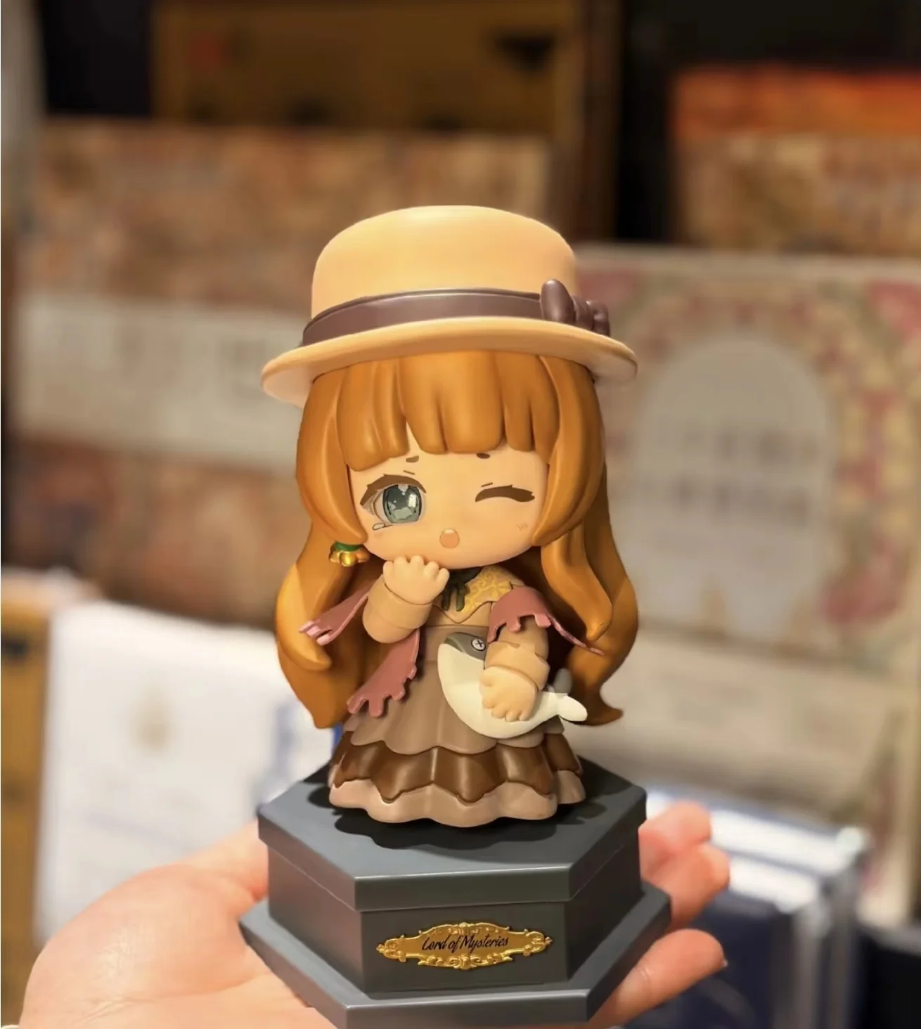 Lord of Mysteries: caja sorpresa con figuras de anime para regalos - imagen 4
