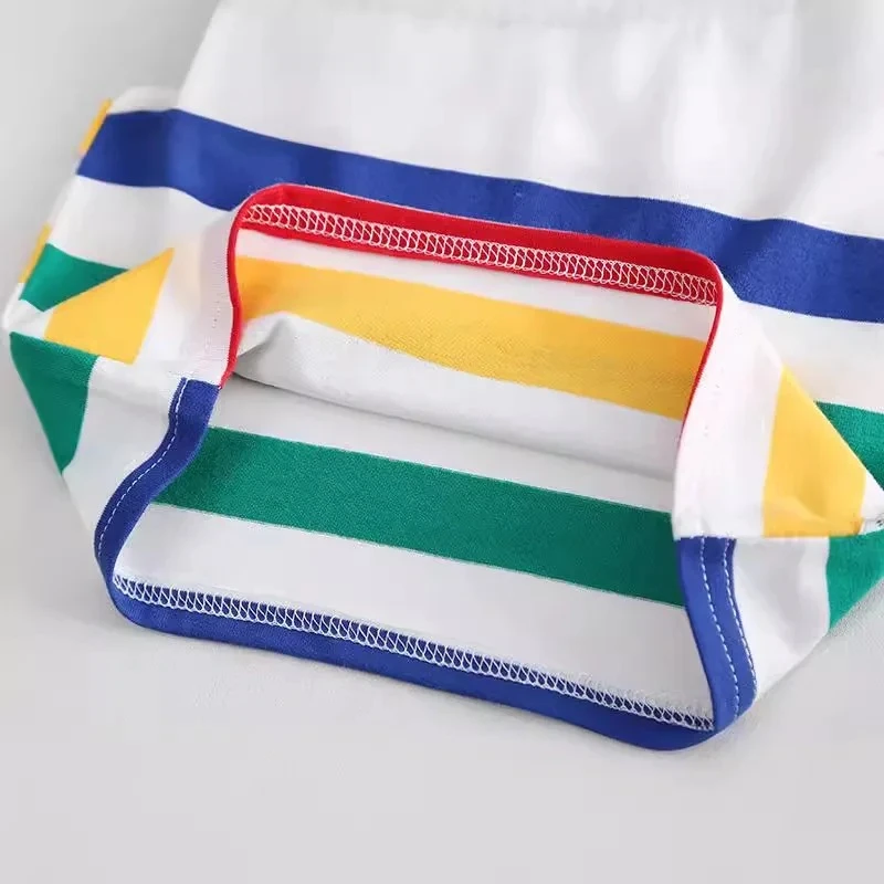 Conjunto de bebé verano con camiseta a rayas y shorts para niño - imagen 2