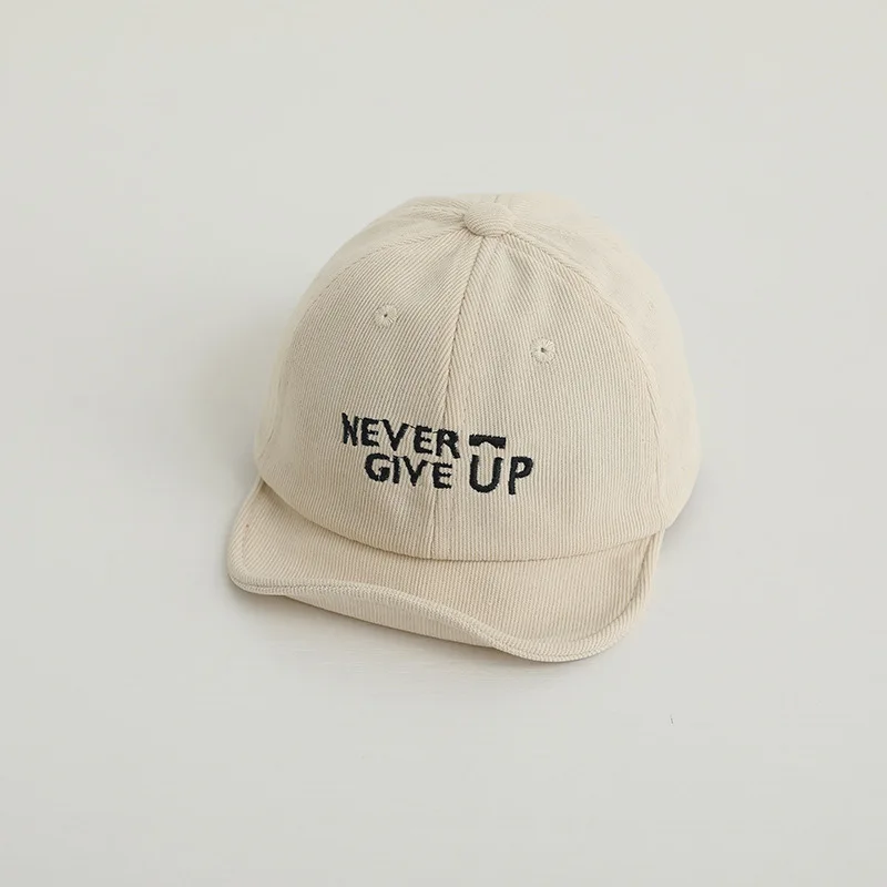 Gorra de bebé suave en algodón con letras para el sol - imagen 5