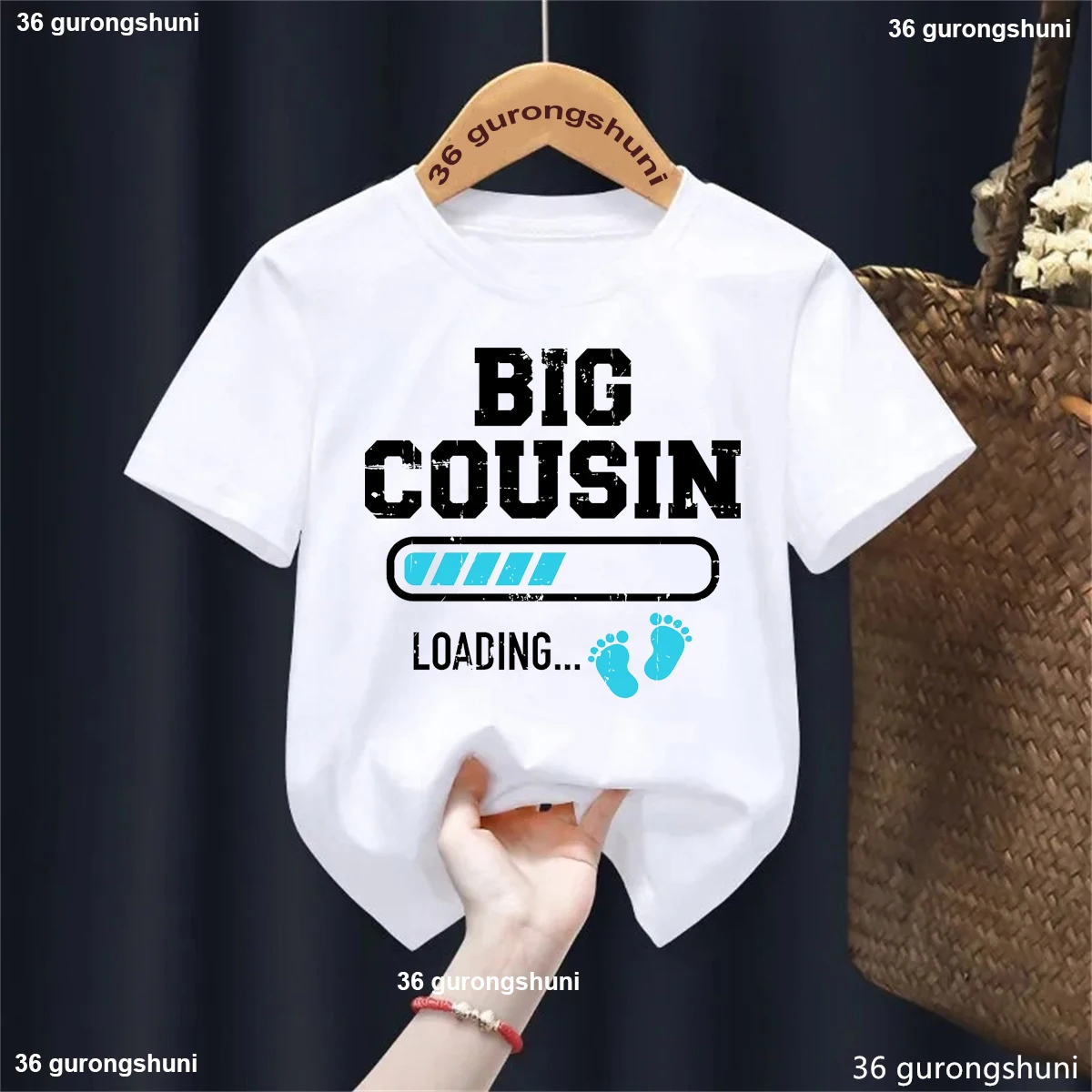 Camiseta Big Cousin Loading para niños – Verano unisex - imagen 3